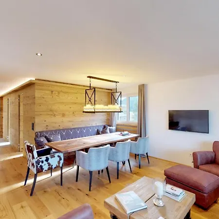 15 * St. Moritz